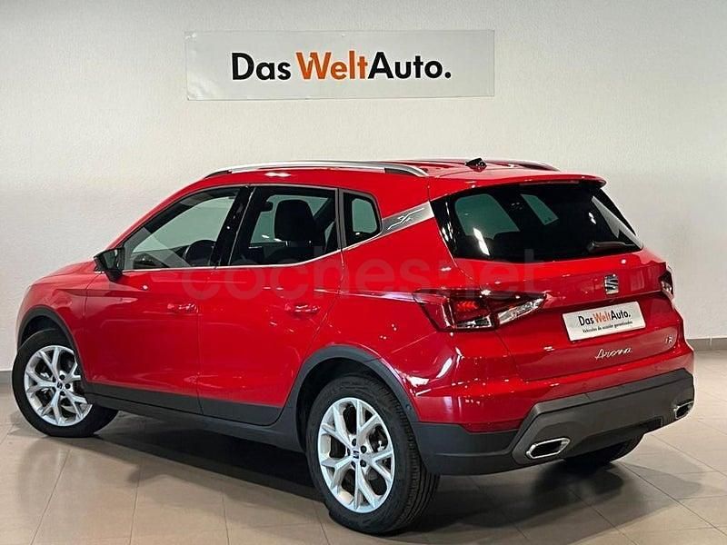 Usado Seat Arona FR 115 CV (84 kW) 2024 Rojo SUV