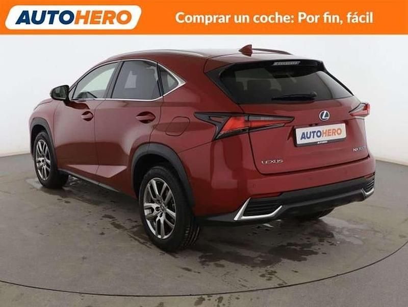 Usado Lexus NX300h Executive Line 197 CV (144 kW) 2019 Rojo SUV