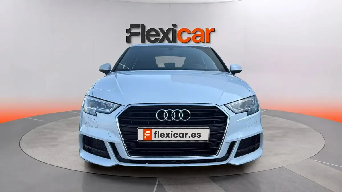 Usado Audi A3 Premium 116 CV (85 kW) 2019 Blanco Berlina