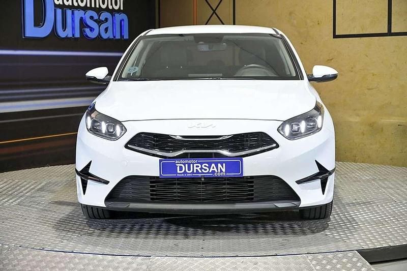 Usado Kia Ceed 101 CV (74 kW) 2024 Blanco Utilitario
