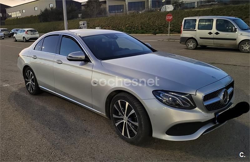 Usado Mercedes E350 299 CV (219 kW) 2017 Gris / plata Berlina