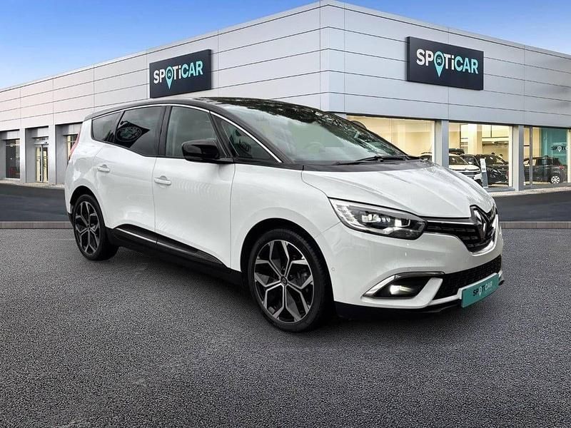 Usado Renault Grand Scénic IV Zen 140 CV (102 kW) 2022 Blanco Monovolumen