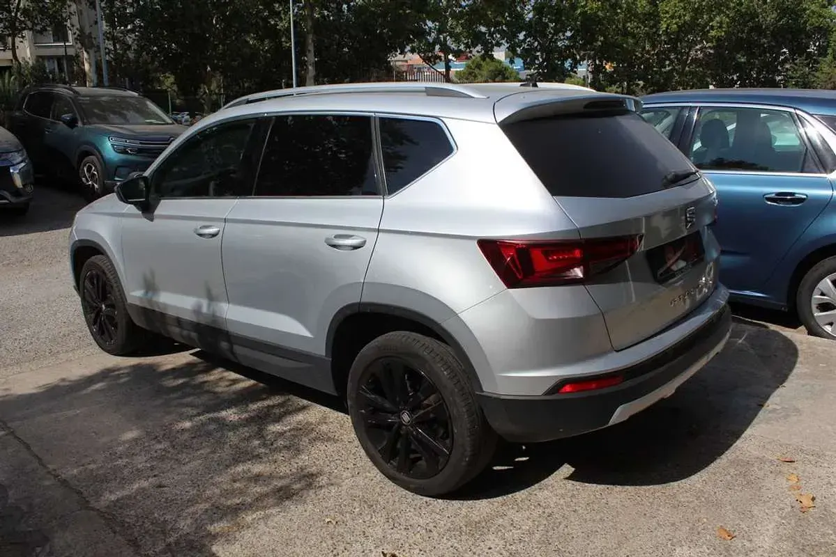Usado Seat Ateca XCELLENCE 116 CV (85 kW) 2019 Gris / plata SUV