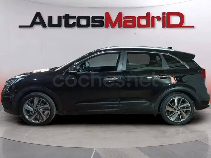 Usado Kia Niro 141 CV (103 kW) 2018 Negro SUV