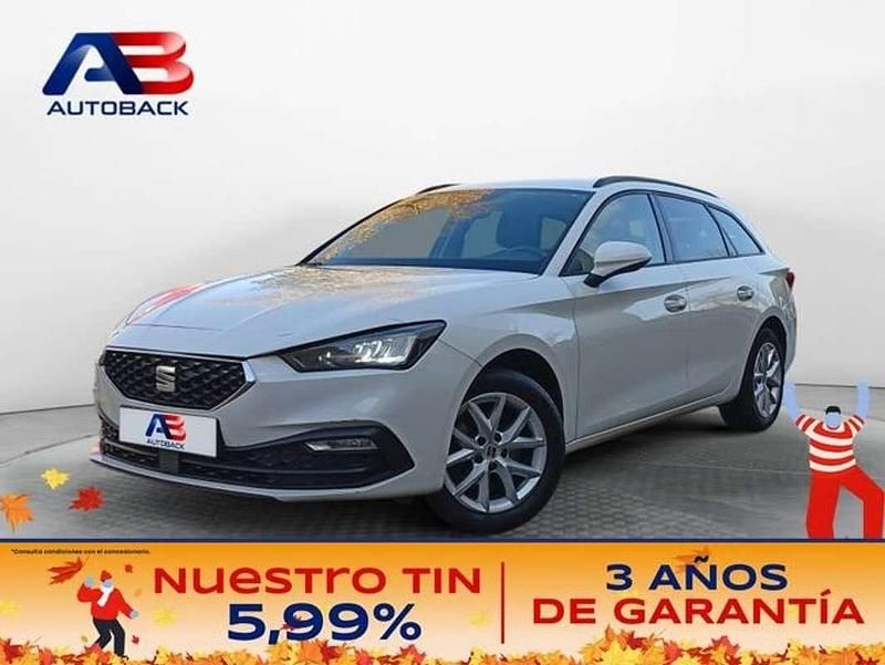 Usado Seat Leon ST Style 116 CV (85 kW) 2021 Blanco Familiar