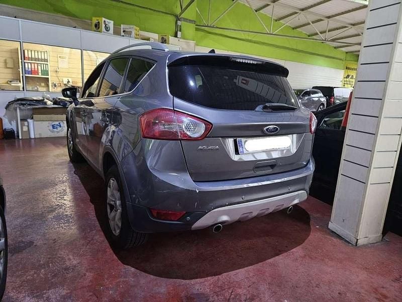 Usado Ford Kuga Titanium 140 CV (102 kW) 2011 Gris / plata SUV