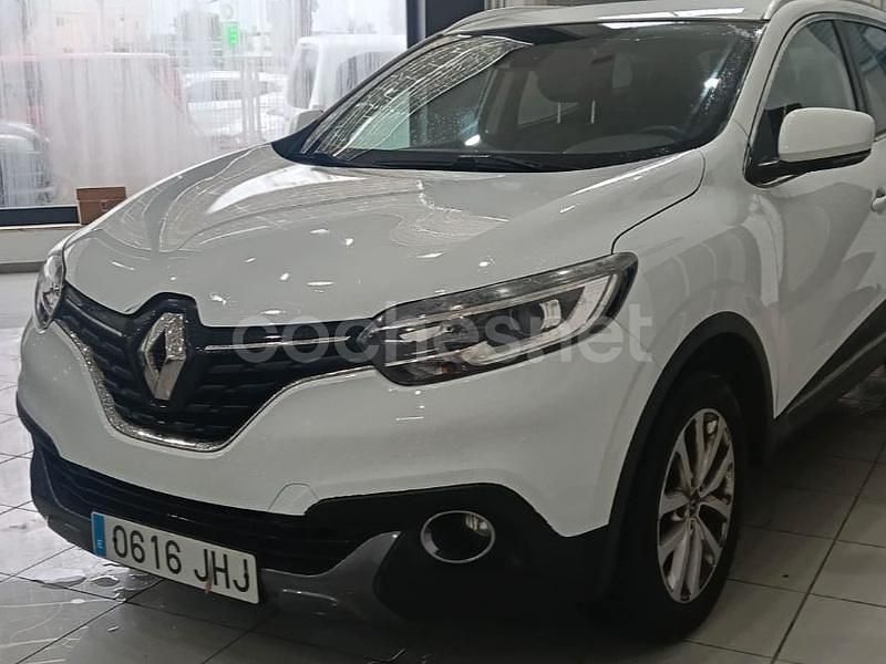 Blanco Usado 2015 Renault Kadjar Zen SUV | 9499 € (Precio justo) - Imagen 1/4