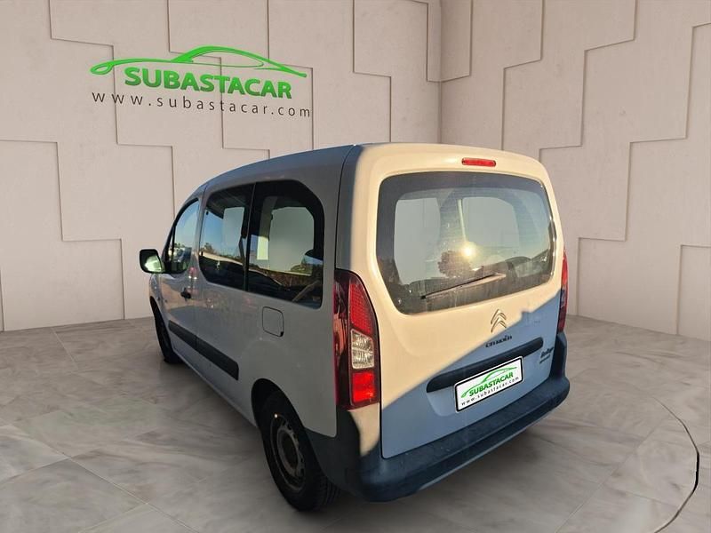 Usado Citroën Berlingo Live 100 CV (73 kW) 2018 Blanco Monovolumen