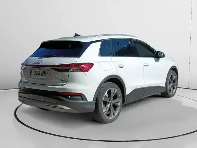 Usado Audi Q4 e-tron Advanced Plus 219 kW (299 CV) 2022 Blanco SUV