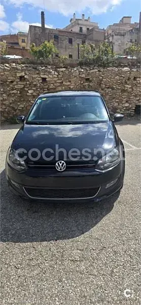 Usado VW Polo Advance 85 CV (62 kW) 2011 Negro Utilitario