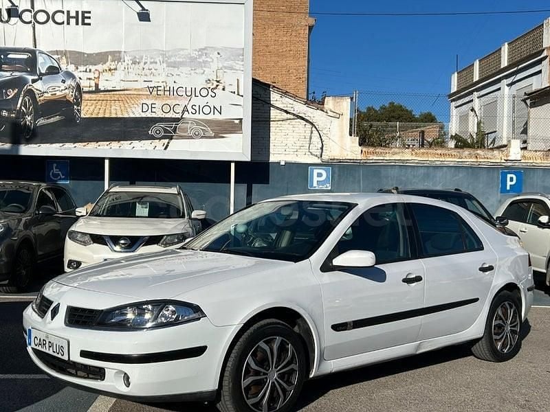 Usado Renault Laguna III Expression 110 CV (80 kW) 2007 Blanco Familiar