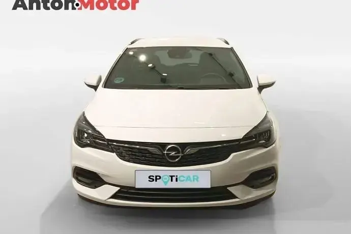 Usado Opel Astra Edition 110 CV (80 kW) 2021