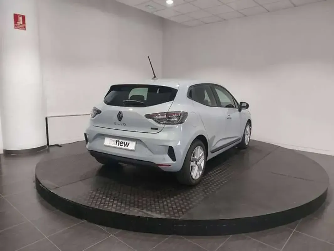 Usado Renault Clio V Evolution 94 CV (69 kW) 2025 Gris Berlina