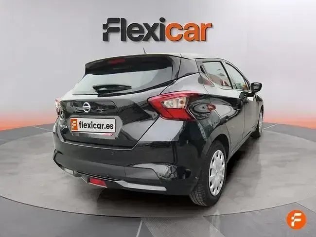 Usado Nissan Micra Acenta 92 CV (67 kW) 2022 Negro Utilitario