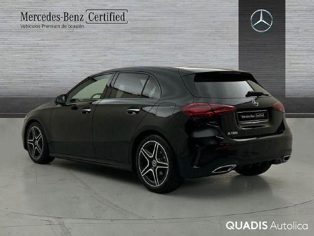 Usado Mercedes A180 AMG line 136 CV (100 kW) 2025 Negro