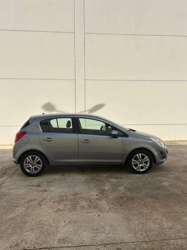 Usado Opel Corsa 86 CV (63 kW) 2013 Gris Utilitario