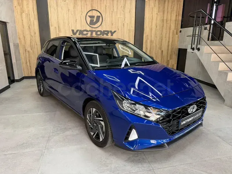 Usado Hyundai i20 100 CV (73 kW) 2022 Azul Utilitario