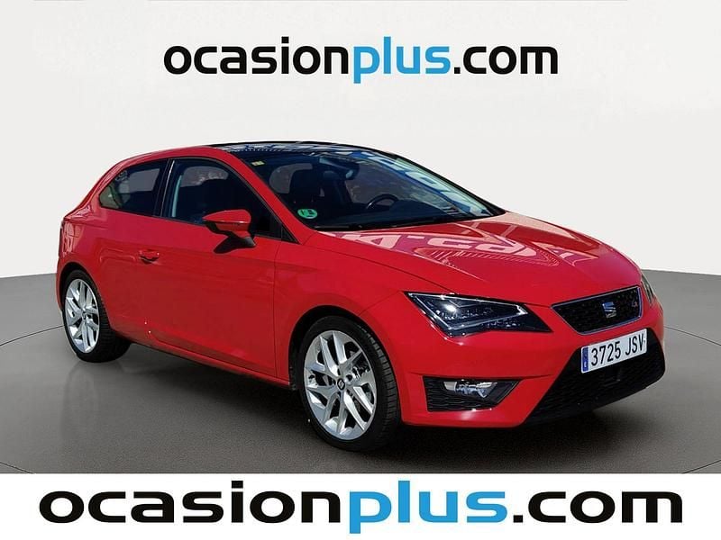 Usado Seat Leon FR 150 CV (110 kW) 2016 Rojo Utilitario