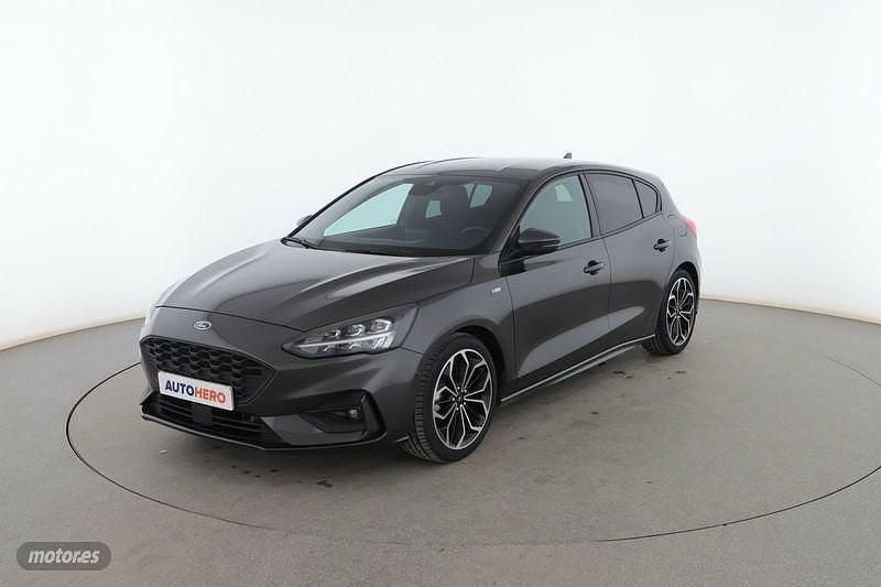 Gris Usado 2020 Ford Focus ST-Line Berlina | 13.799 € (Precio justo) - Imagen 1/3
