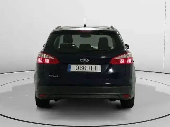 Usado Ford Focus Trend 115 CV (84 kW) 2011 Azul Familiar