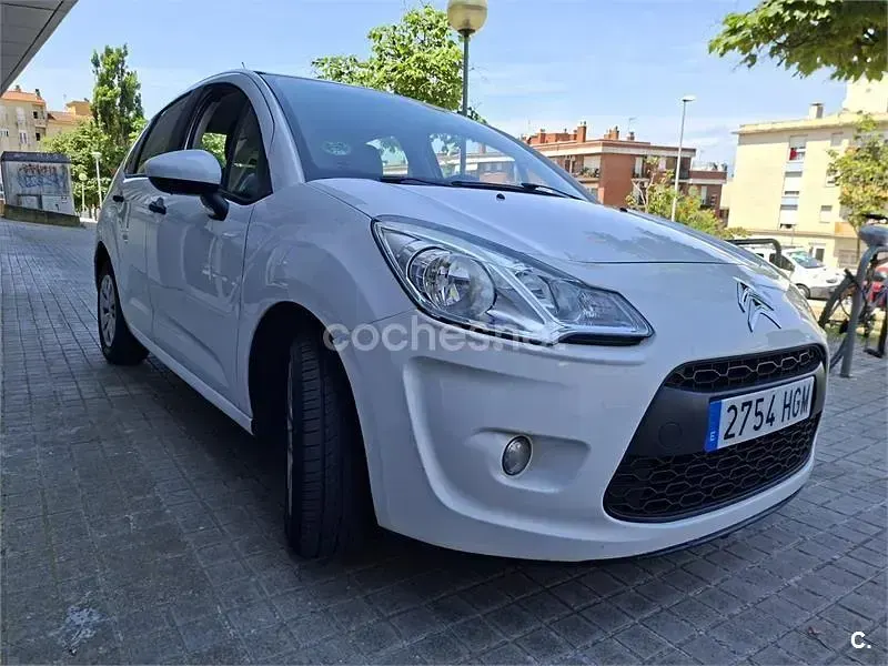 Usado Citroën C3 Attraction 60 CV (44 kW) 2011 Blanco Berlina