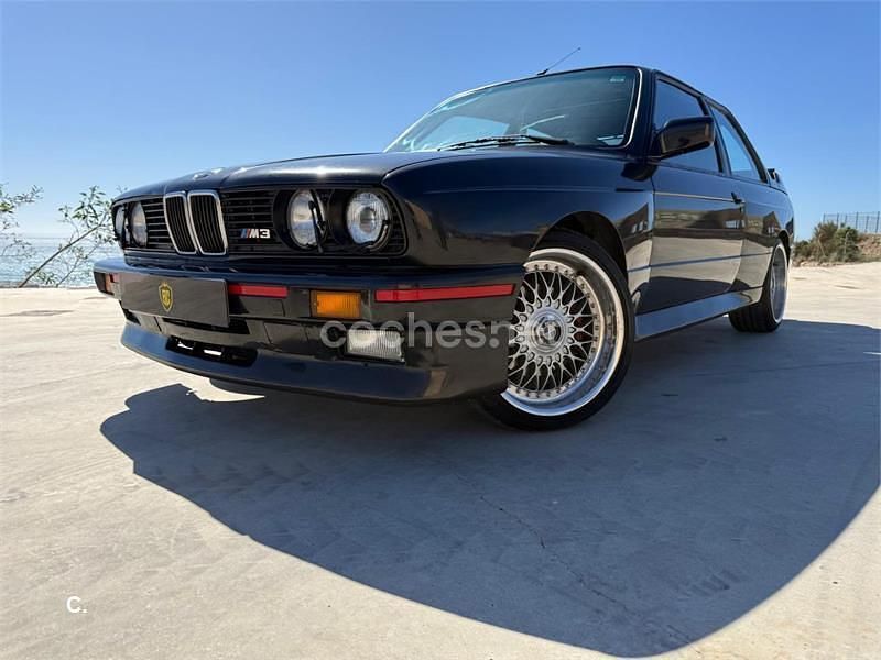 Usado BMW M3 215 CV (158 kW) 1987 Negro Coupe