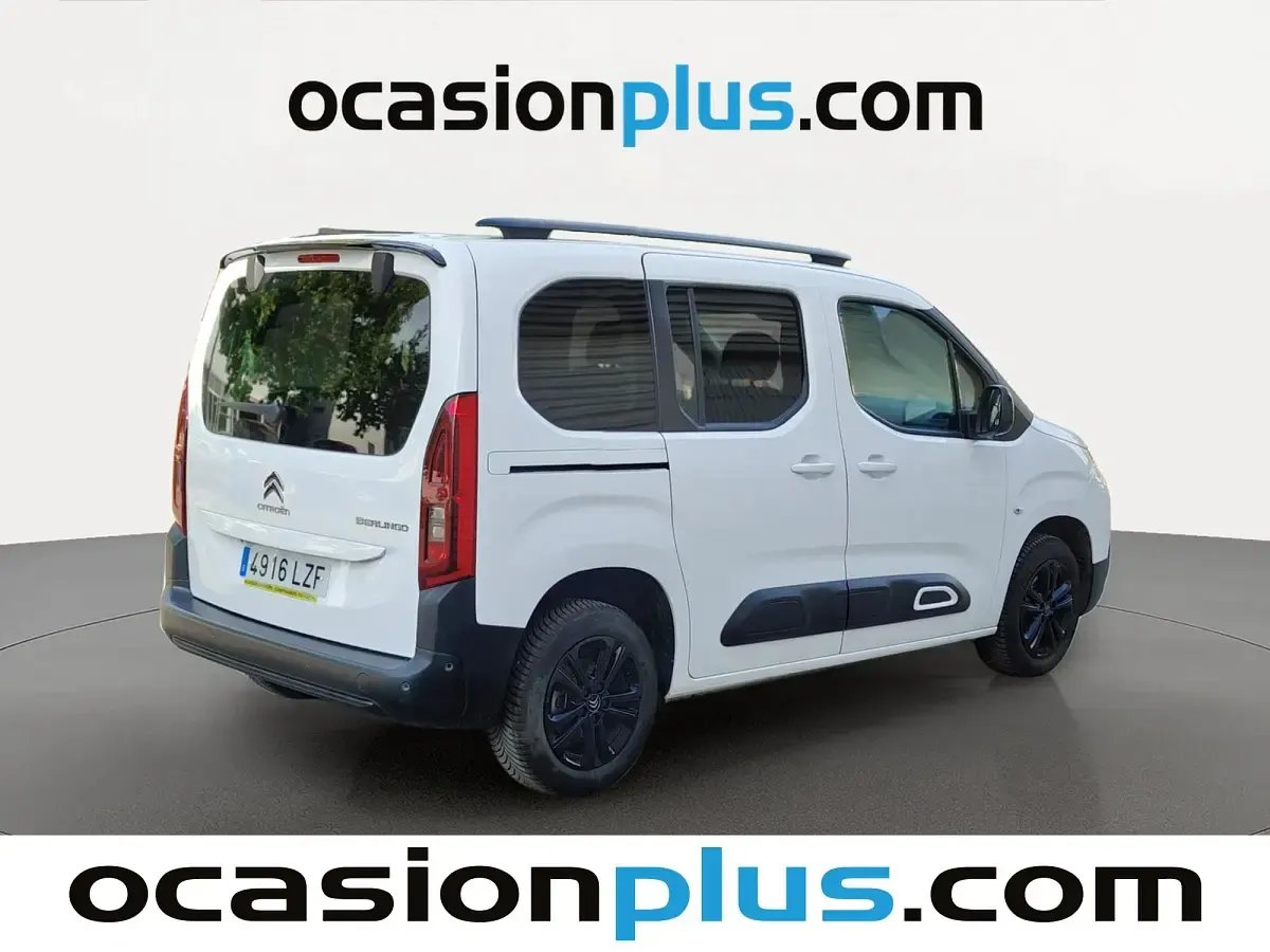 Usado Citroën Berlingo Shine 102 CV (75 kW) 2022 Blanco Monovolumen