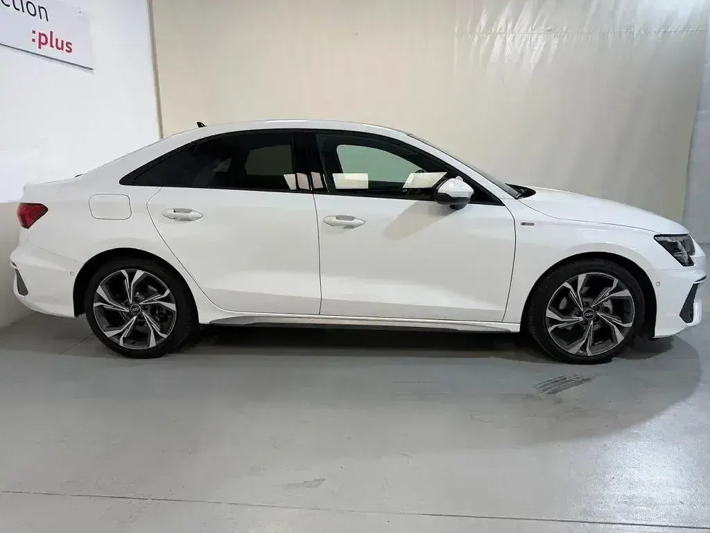 Usado Audi A3 S-Line 150 CV (110 kW) 2022 Blanco Berlina