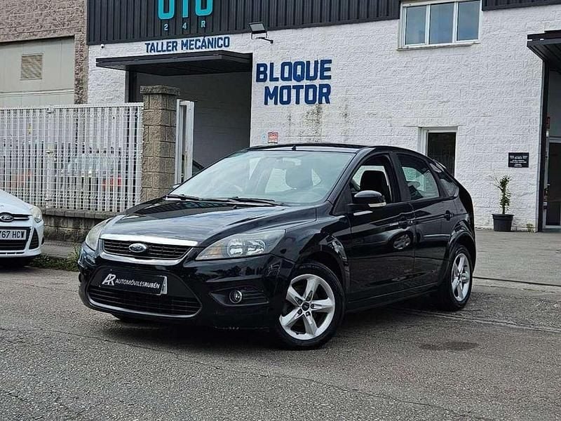 Usado Ford Focus 109 CV (80 kW) 2009 Negro Utilitario