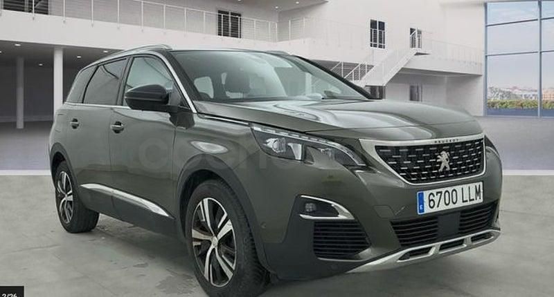 Usado Peugeot 5008 GT-line 130 CV (95 kW) 2020 Gris / plata SUV