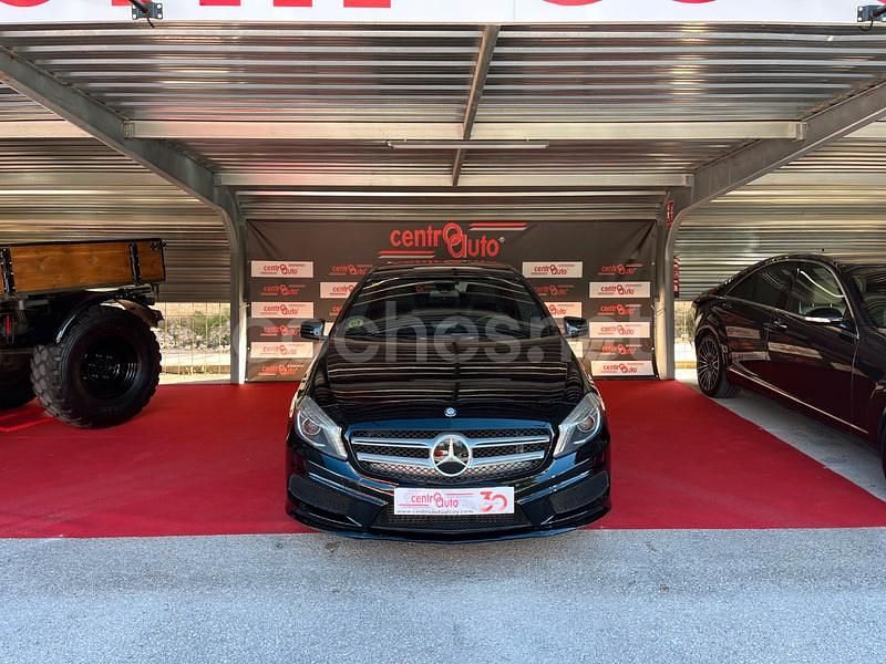 Usado Mercedes A180 AMG line 109 CV (80 kW) 2014 Negro Berlina