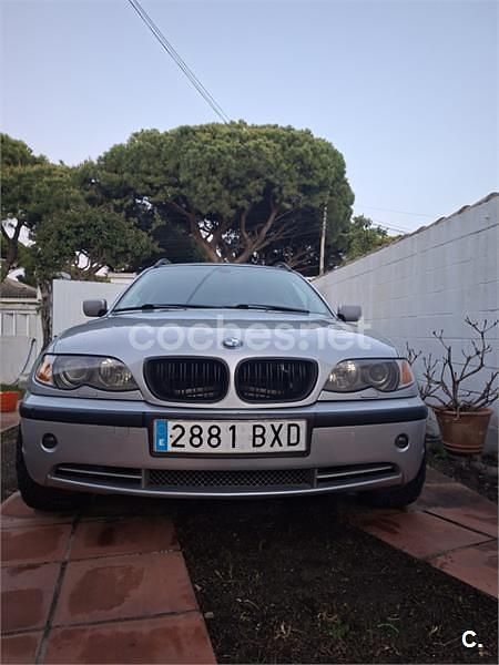 Begagnad BMW 330 231 HK (169 kW) 2002 Grå Kombi
