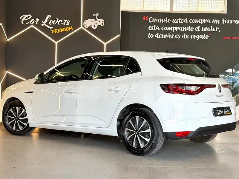 Usado Renault Mégane Business 90 CV (66 kW) 2017 Blanco Berlina