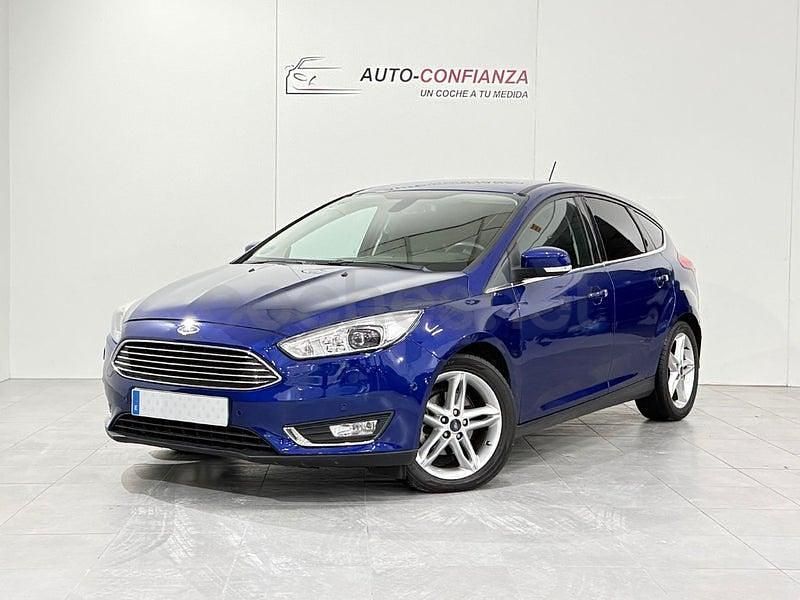 Usado Ford Focus Titanium 125 CV (91 kW) 2017 Azul Berlina
