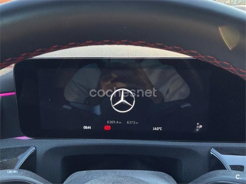 Usado Mercedes CLA220 190 CV (139 kW) 2025 Blanco Berlina