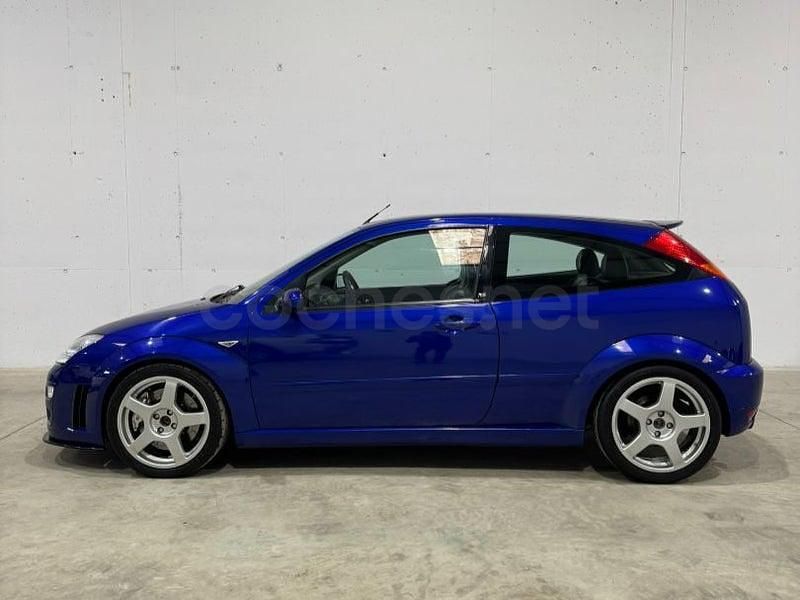 Usado Ford Focus RS 220 CV (161 kW) 2003 Azul Berlina