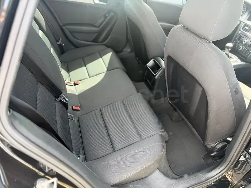 Usado Audi A4 S-Line 136 CV (100 kW) 2013 Negro Familiar