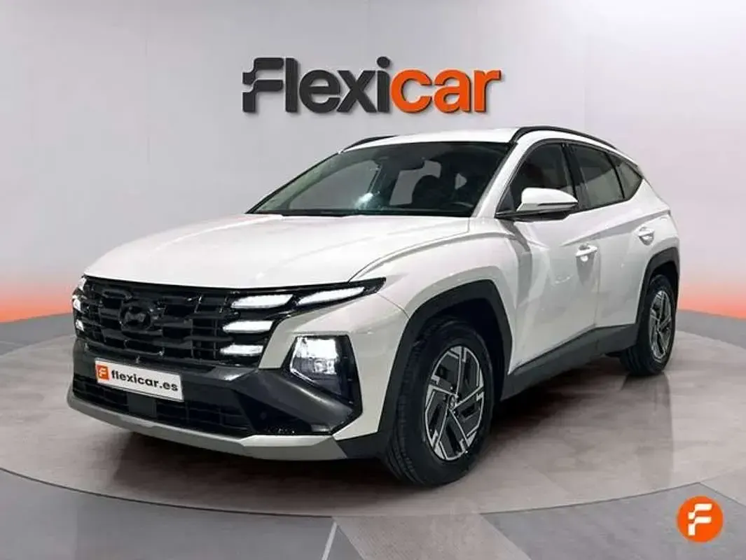 Usado Hyundai Tucson 136 CV (100 kW) 2024 Blanco SUV