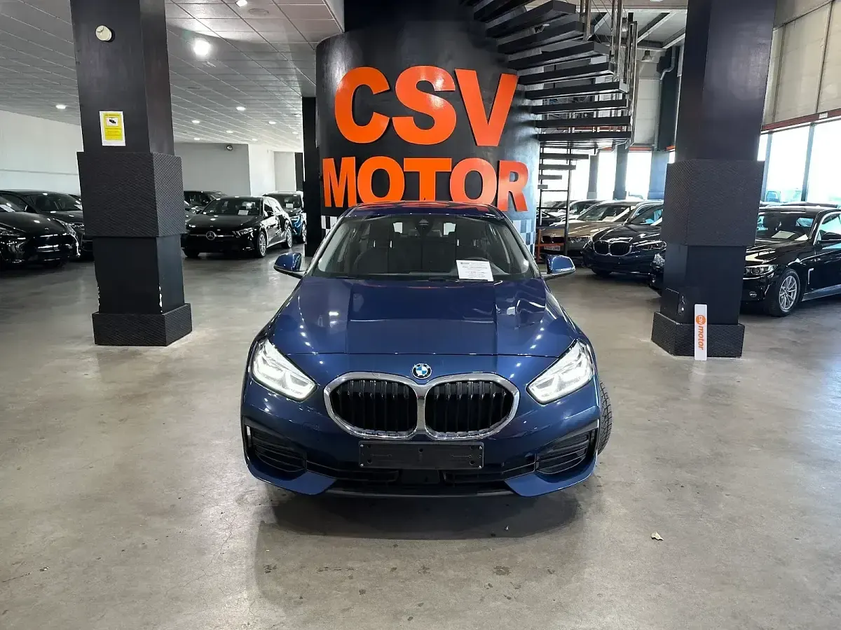 Usado BMW 116 116 CV (85 kW) 2022 Azul Utilitario