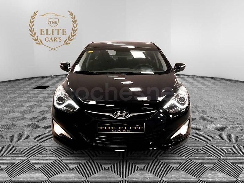 Usado Hyundai i40 136 CV (100 kW) 2014 Negro Berlina