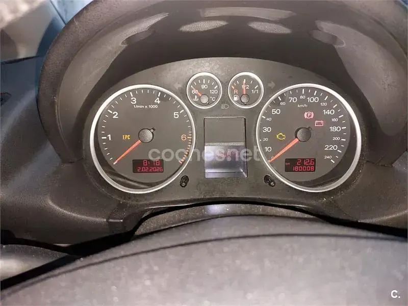 Usado Audi A2 75 CV (55 kW) 2000 Gris / plata Utilitario