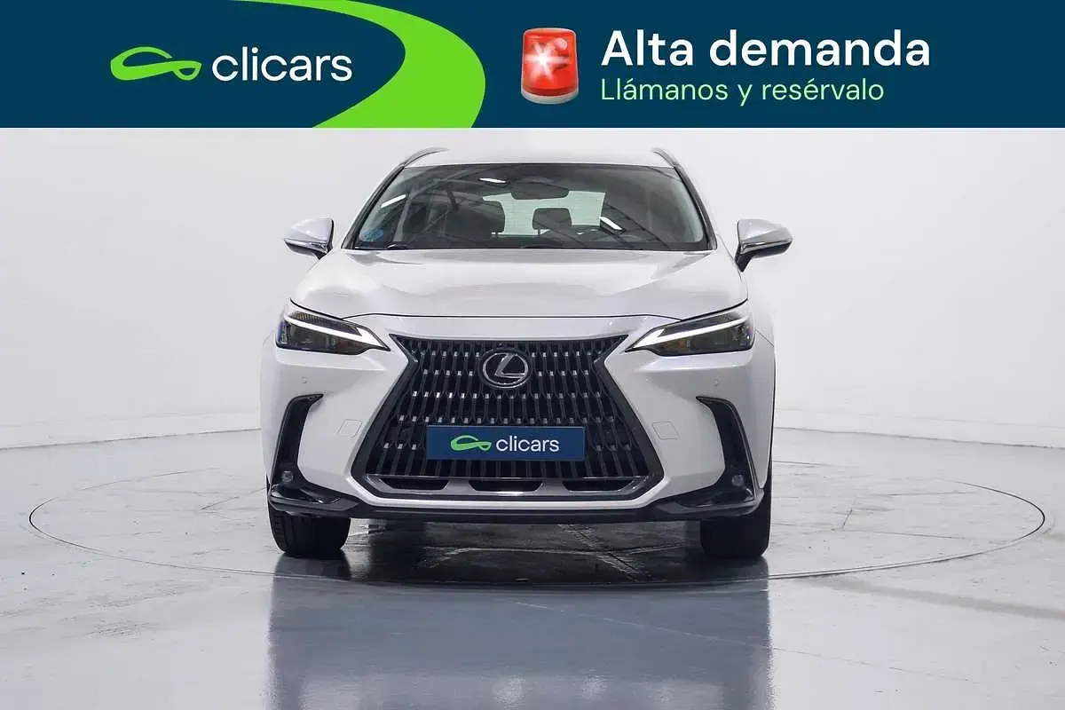 Usado Lexus NX300h Business Edition 197 CV (144 kW) 2022 Blanco SUV