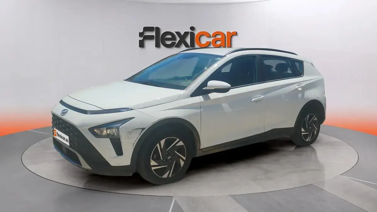 Usado Hyundai Bayon 101 CV (74 kW) 2022 Blanco SUV