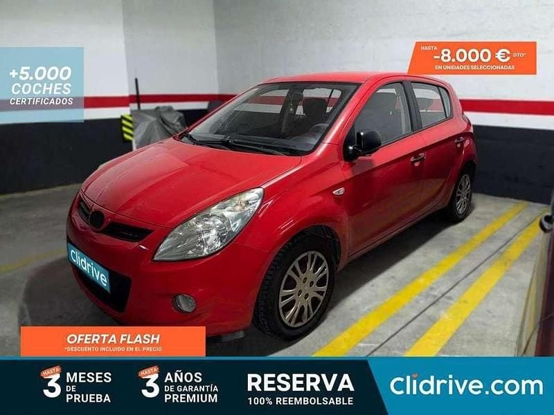 Usado Hyundai i20 Comfort 90 HP (66 kW) 2009 Vermelho Citadino