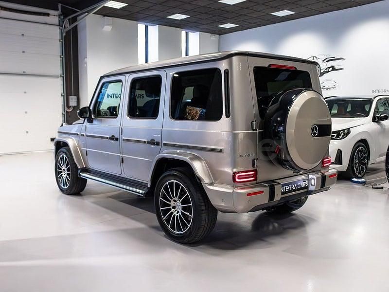 Usado Mercedes G400 330 CV (242 kW) 2021 Gris / plata SUV