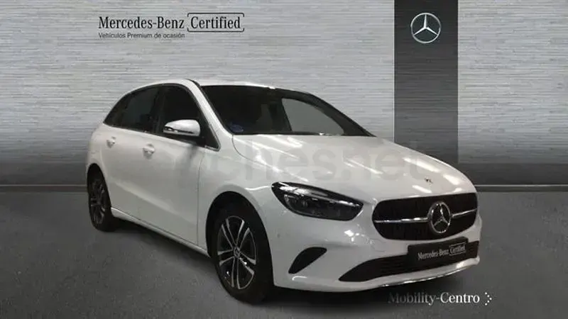 Usado Mercedes B250 218 CV (160 kW) 2024 Blanco Utilitario