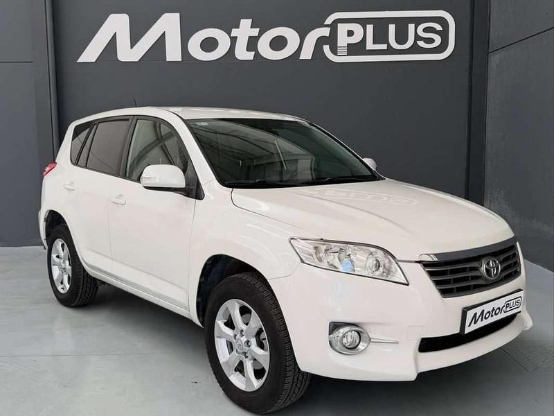 Usado Toyota RAV4 Advance 150 CV (110 kW) 2011 Blanco SUV