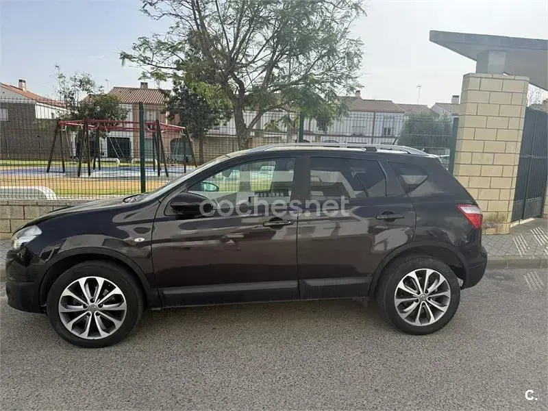Usado Nissan Qashqai Premium Edition 150 CV (110 kW) 2010 Negro SUV