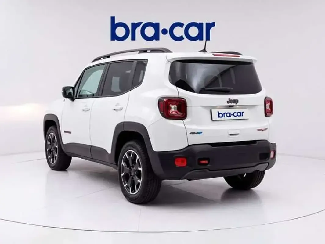 Usado Jeep Renegade Trailhawk 241 CV (177 kW) 2023 Blanco SUV