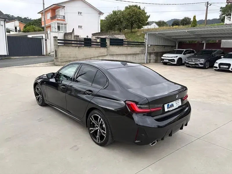 Usado BMW 330e 292 CV (214 kW) 2025 Negro Berlina